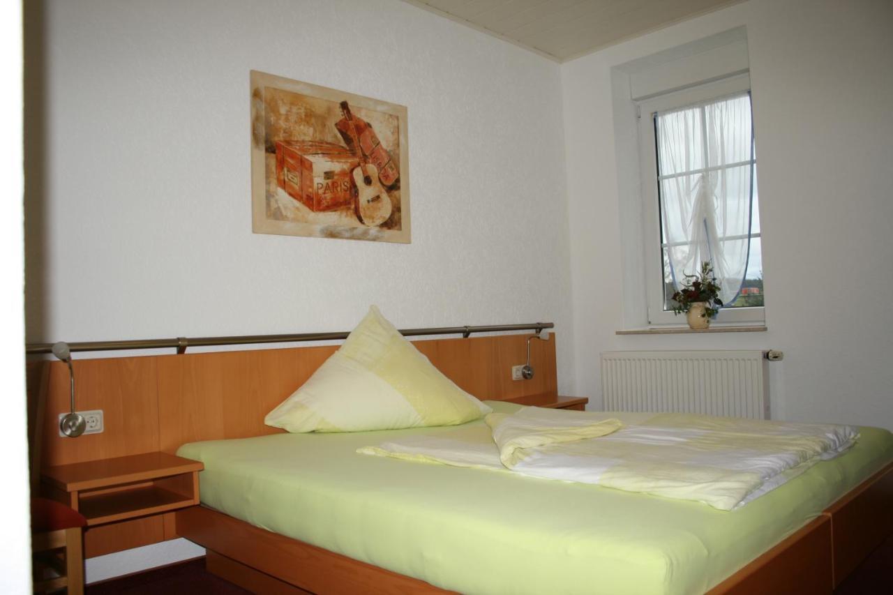 Pension Zur Krone Hotell Eisenach Exteriör bild